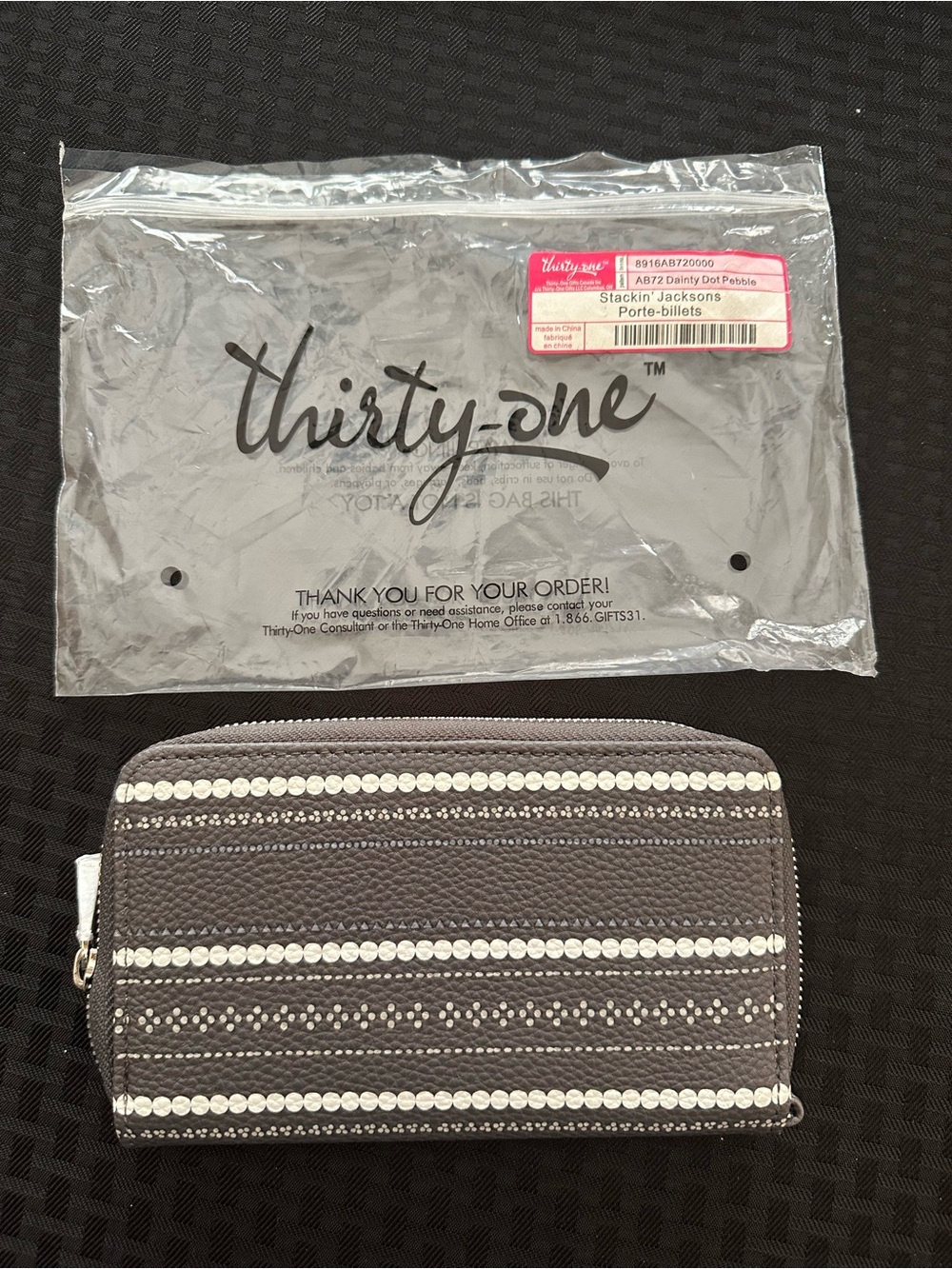 thirty-one Black and white Stackin' Jacksons Dainty Dot Pebble Wallet